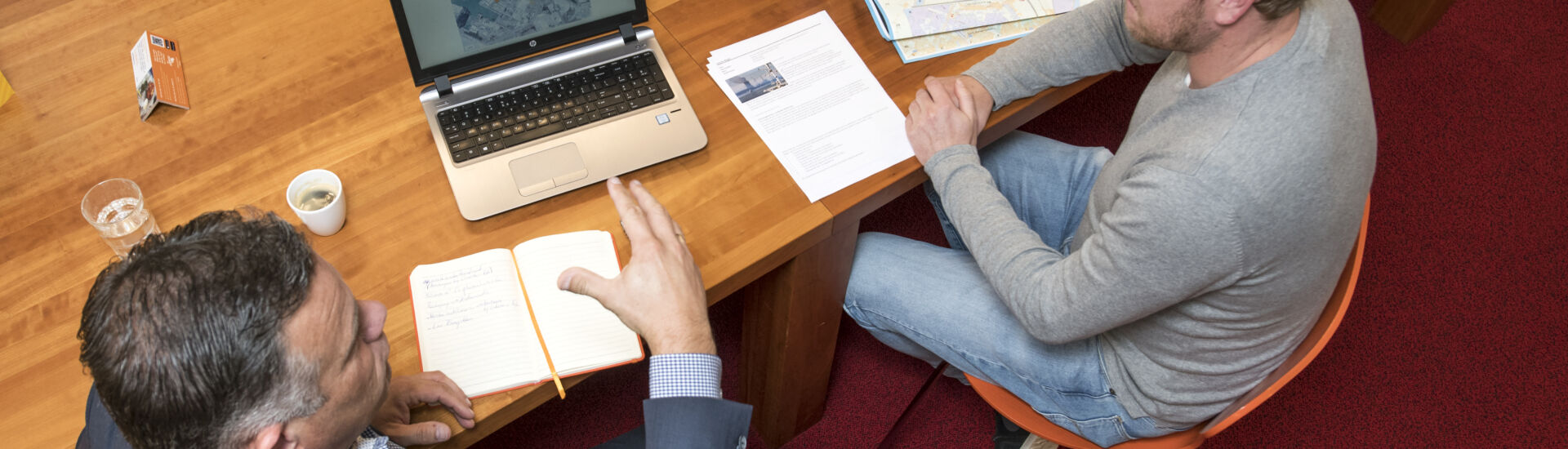 Gesprek over bedrijfsvestiging in Zeeland